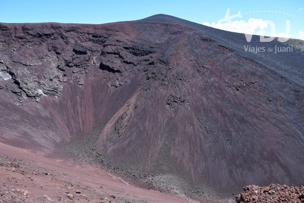 volcan morado la payunia